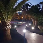 Oasis Royal 3 Piscinas Daire