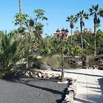 Oasis Royal 3 Piscinas *