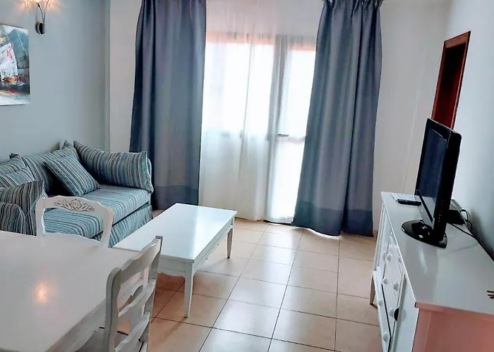 Oasis Royal 3 Piscinas * コラレホ