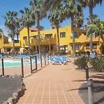 Oasis Royal 3 Piscinas * Коральео