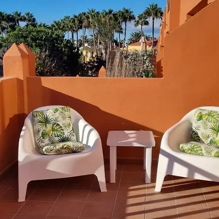 Oasis Royal 3 Piscinas 코라레호