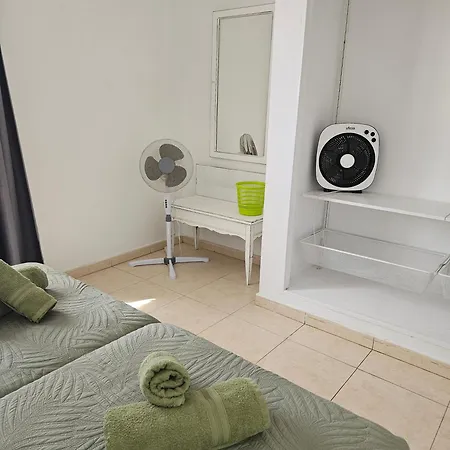 Oasis Royal 3 Piscinas 아파트 코라레호