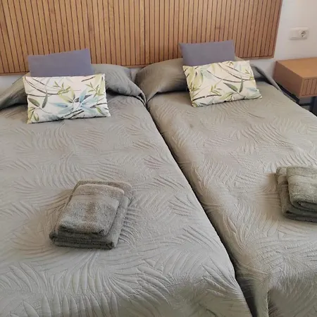 아파트 Oasis Royal 3 Piscinas *